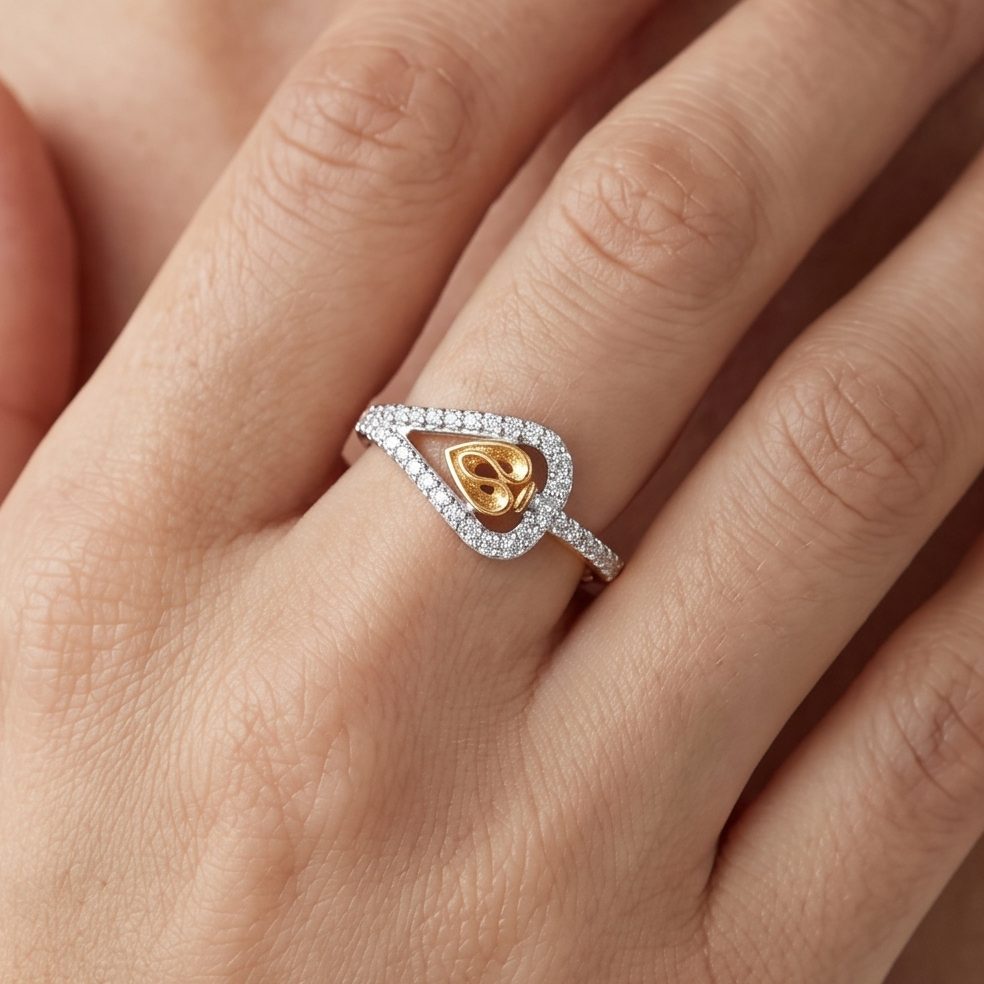 18KT Yellow Gold 0.27 Carat Round Diamond Ring | Innocence Design LR-21293